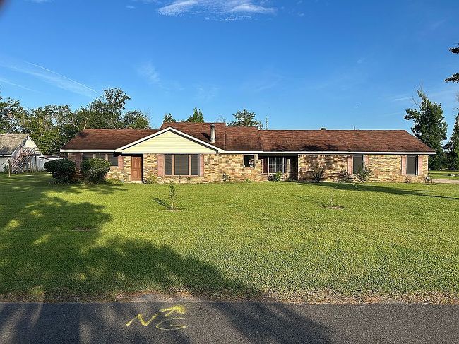 Photo of 2017 Clinton Dr, Westlake, LA