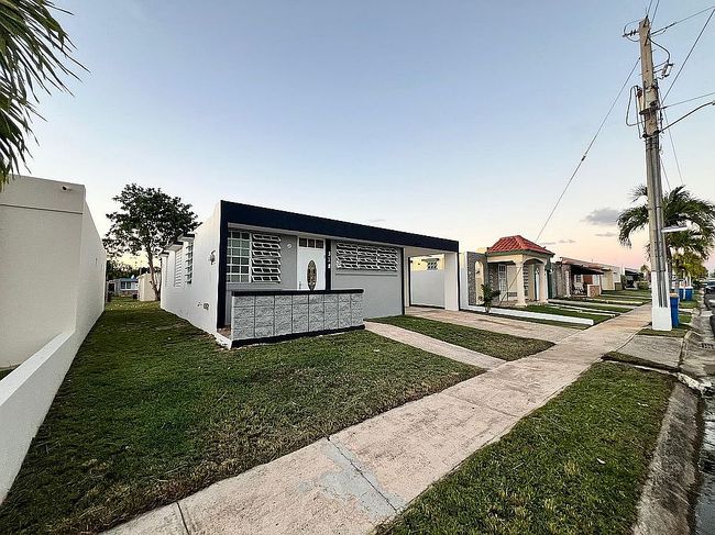 Additional photo 2 of property located at 372 Calle Alarcon Paseos Reales