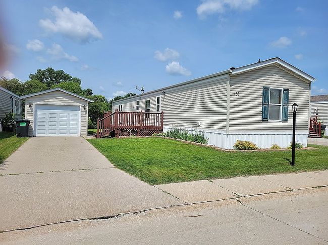 Photo of 168 Fountain View Dr, Ames, IA