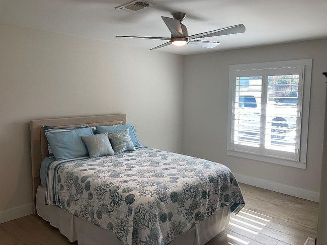 Photo of 1047 Aquamarine Dr, Gulf Breeze, FL
