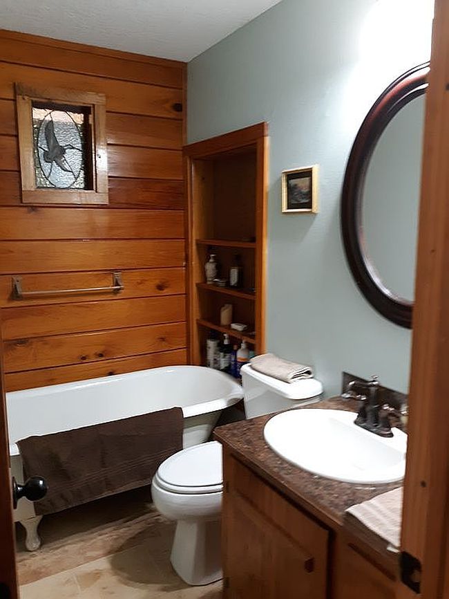 Additional photo 2 of property located at 4889 Ellis Dr