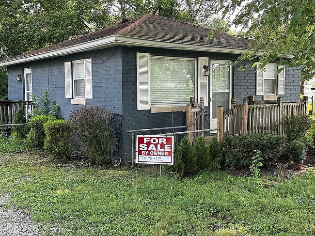 Photo of 212 Hadley St, Mooresville, IN