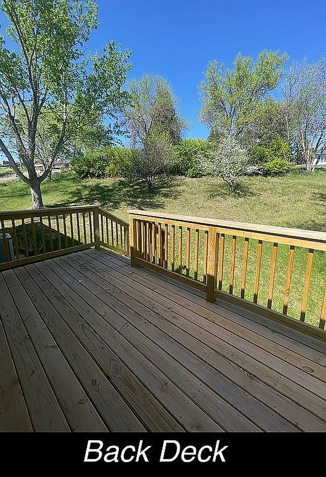 Image of 415 3rd St