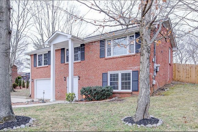 Photo of 1817 Apex Dr, Clarksville, TN