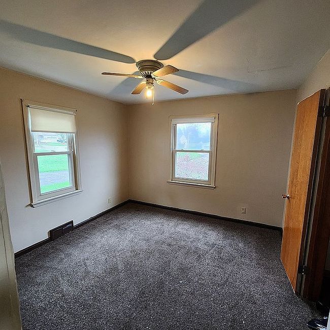 Image of 744 Nellbert Ln