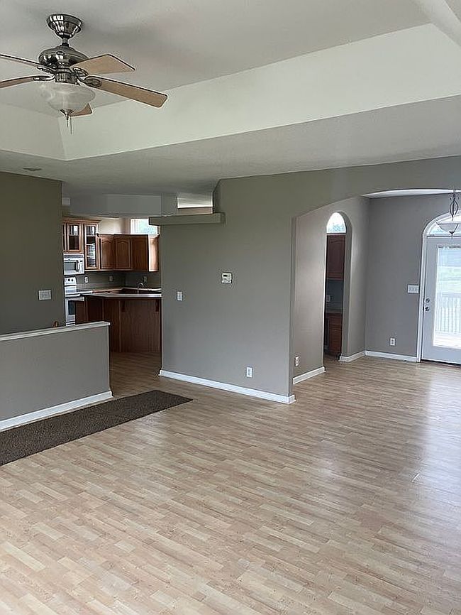 Photo of 8960 E Elkin Rd, Hallsville, MO