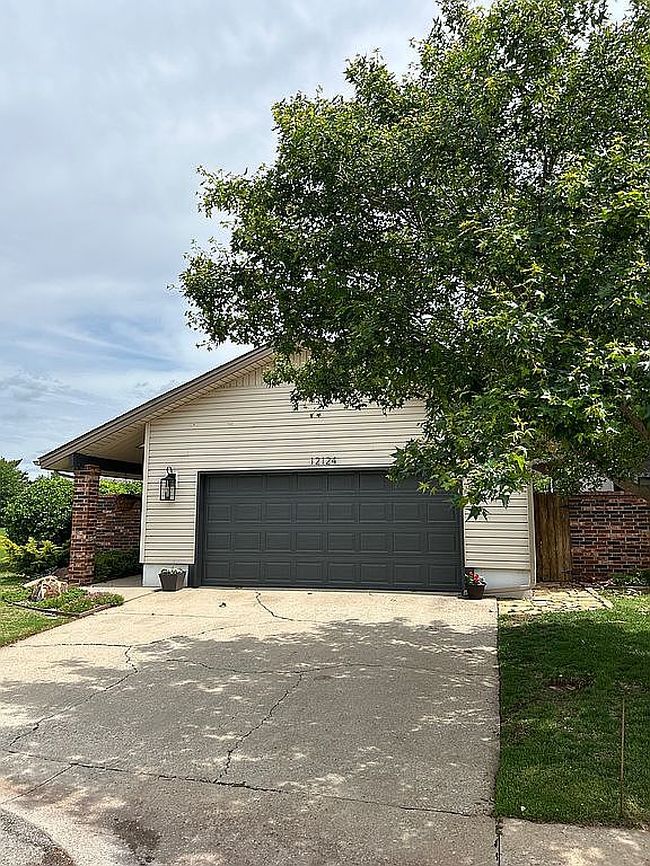 Image of 12124 Cliff Rose Dr
