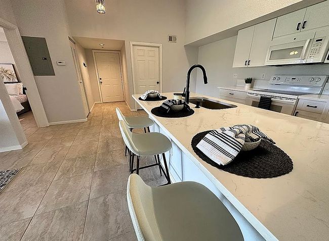 Image of 151 Sw Palm Dr Apt 208