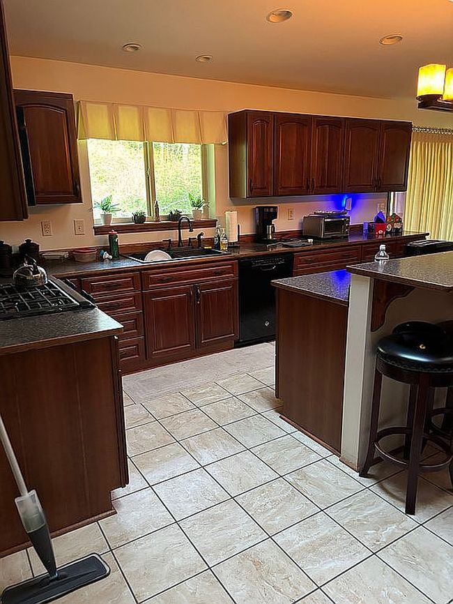 Image of 6026 Sand Hill Rd