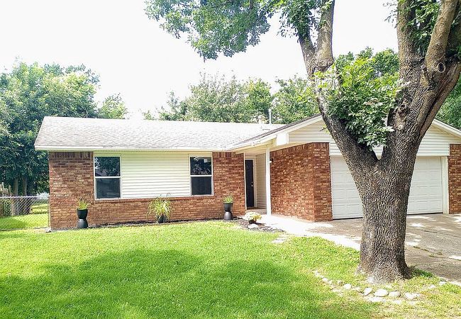 Photo of 702 W 26th St S, Sand Springs, OK