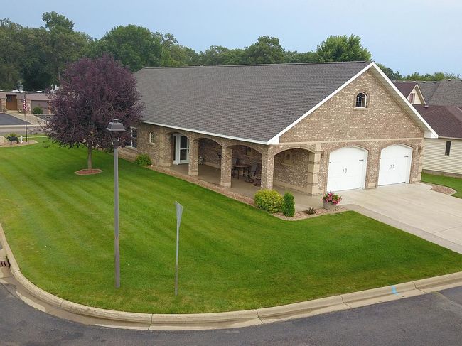 Preview of property located at 324 Victoria Ln
