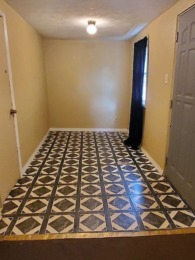 Image of 1107 Dell Ave