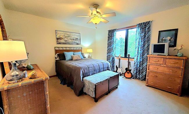 Photo of 1902 Hollythorne Rd Ne, Canton, OH