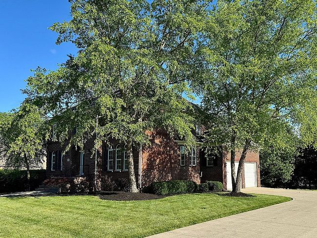 Additional photo 2 of property located at 124 Waterford Cir