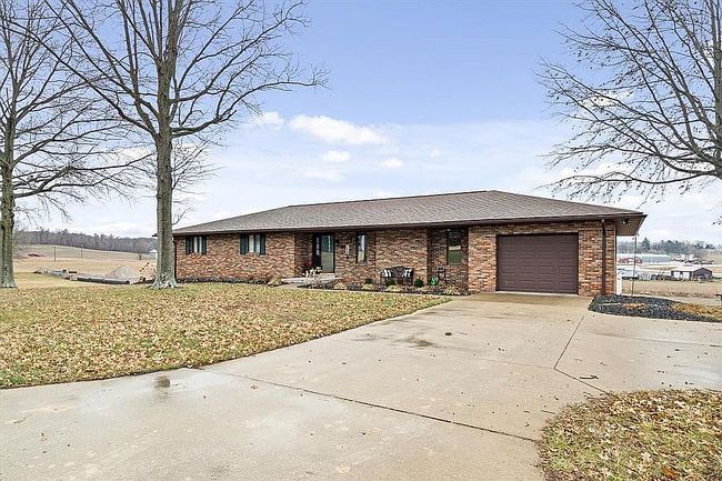 Photo of 1928 S A St, Jasper, IN
