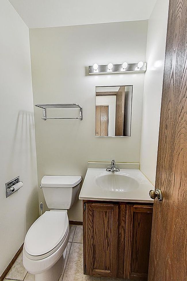 Photo of 51 Bright Ridge Dr, Schaumburg, IL