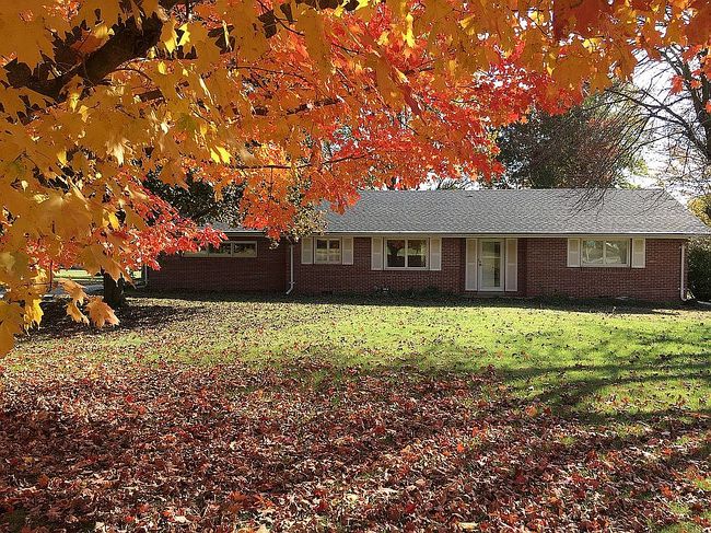 Photo of 7670 W Country Club Rd, Mattoon, IL