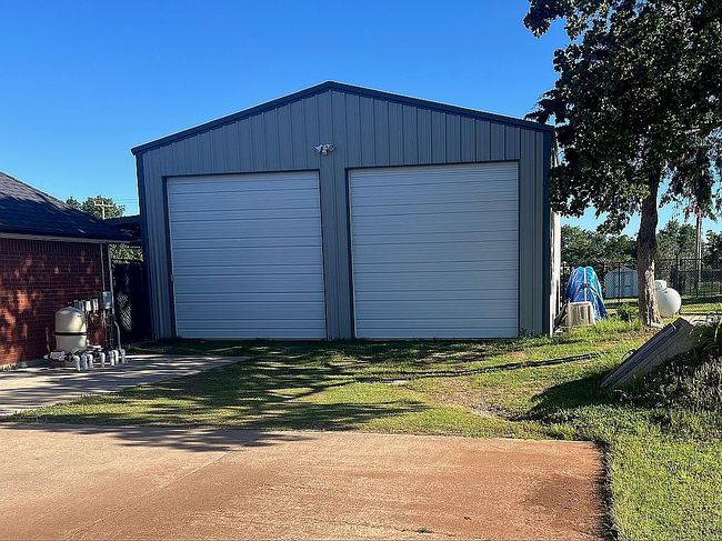 Image of 875 Hickory Dr