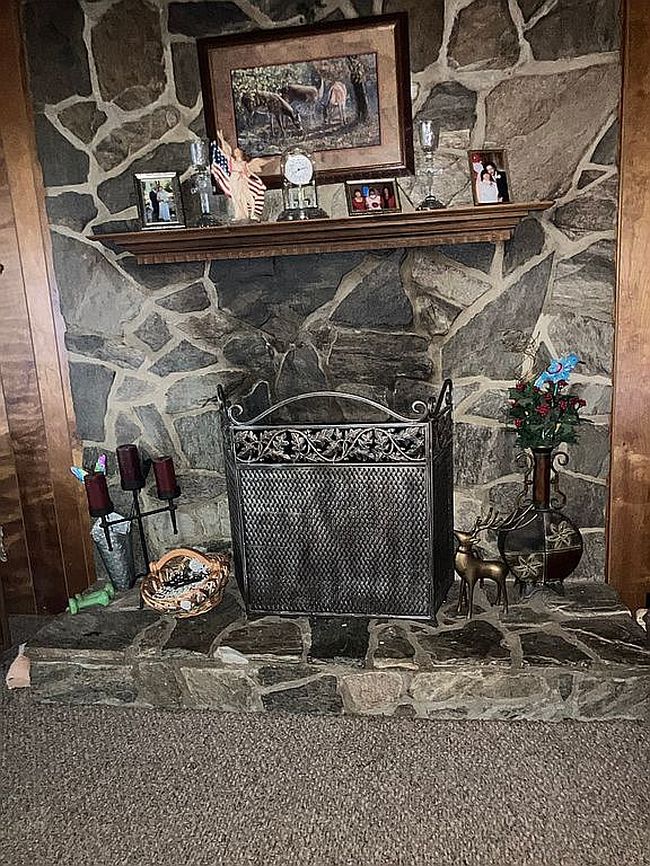 Image of 151 Debby Ln