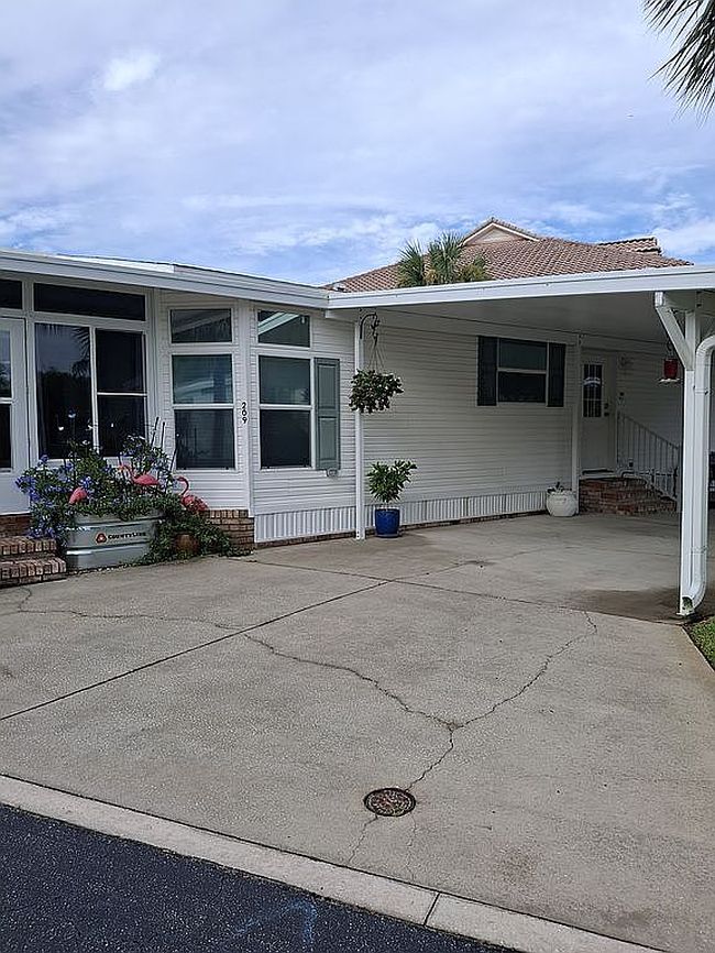 Photo of 209 Ponce De Leon Dr