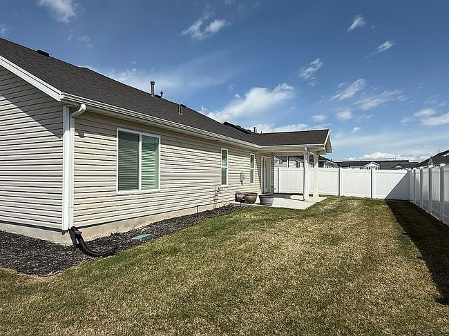 Image of 824 N 980 W