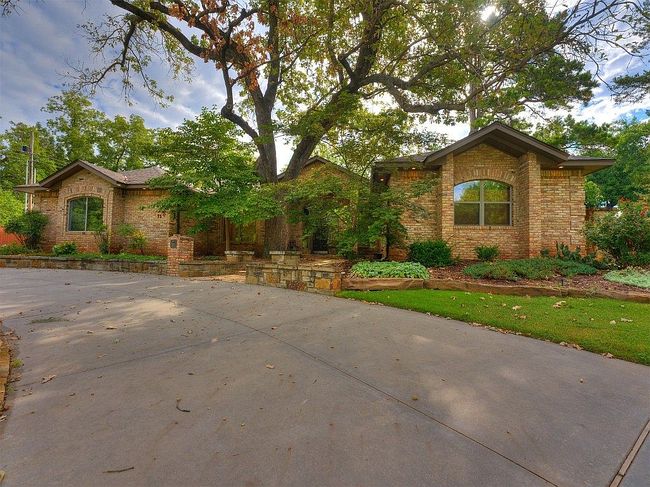 Preview of property located at 1031 S Flood Ave