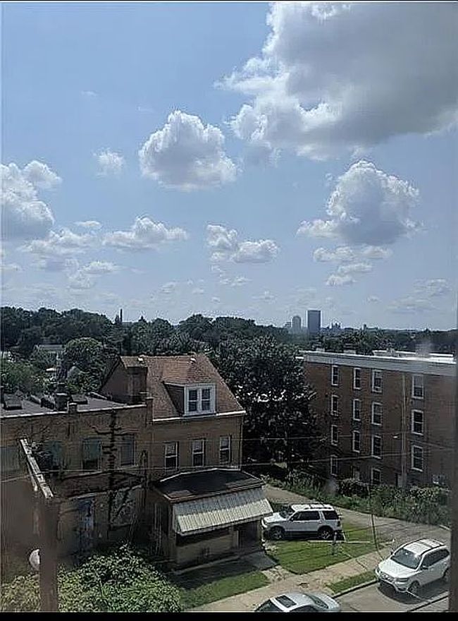 Image of 807 Clarissa St
