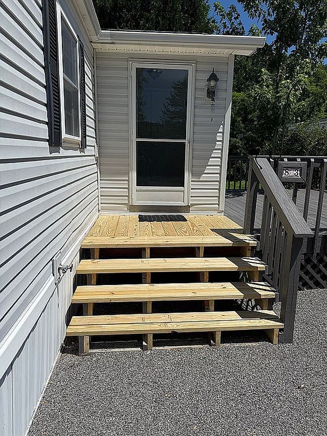 Photo of 83 Valley Dr, Great Valley, NY