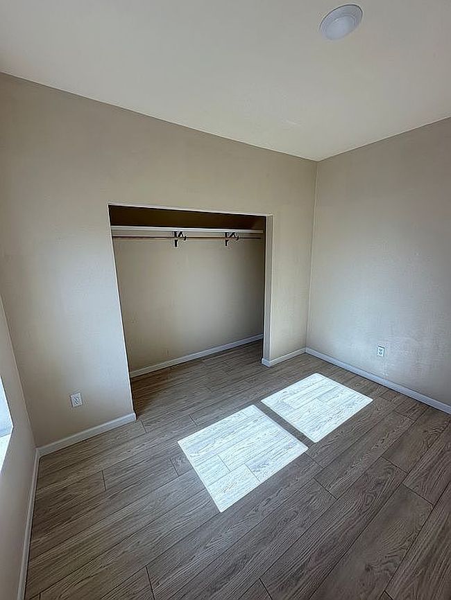 Photo of 100 S Osage St, Ponca City, OK