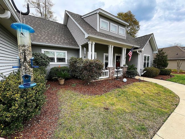 Image of 303 E Brandon Ct