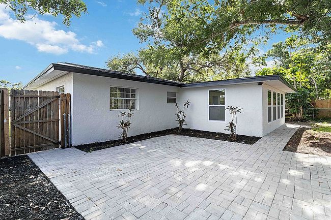 Image of 4970 Brookmeade Dr