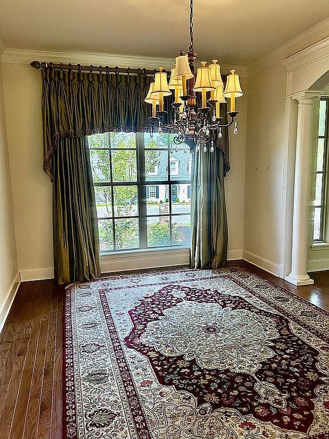 Image of 1506 Royal Oak Dr