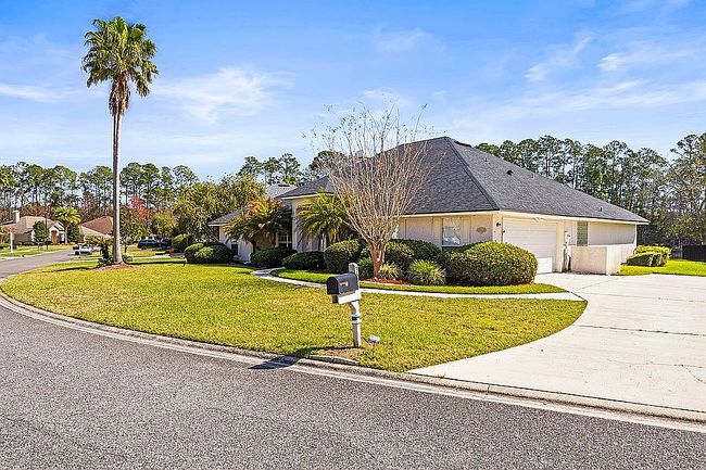 Image of 1625 Pinecrest Dr