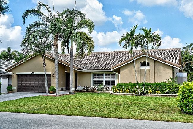 Photo of 5133 Nw 47th Ave