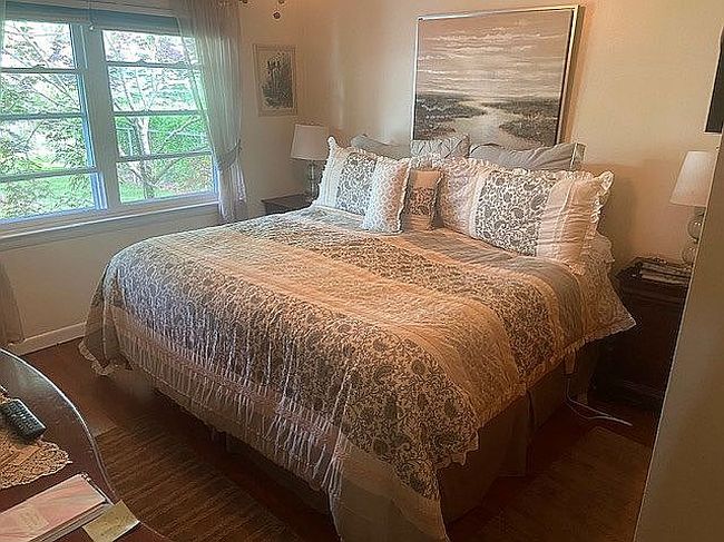 Photo of 40 Lenora Dr, Hamburg, NY