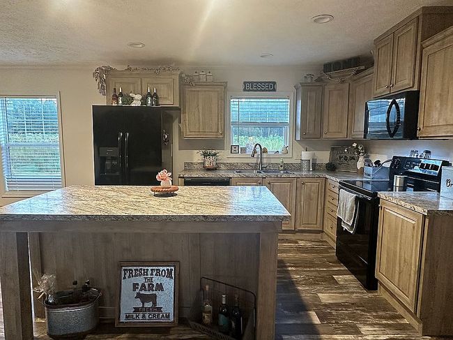Photo of 5571 Bowen Rd, Blackshear, GA