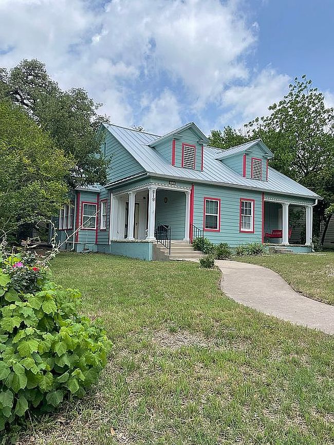 Photo of 818 Harris Ave, Austin, TX