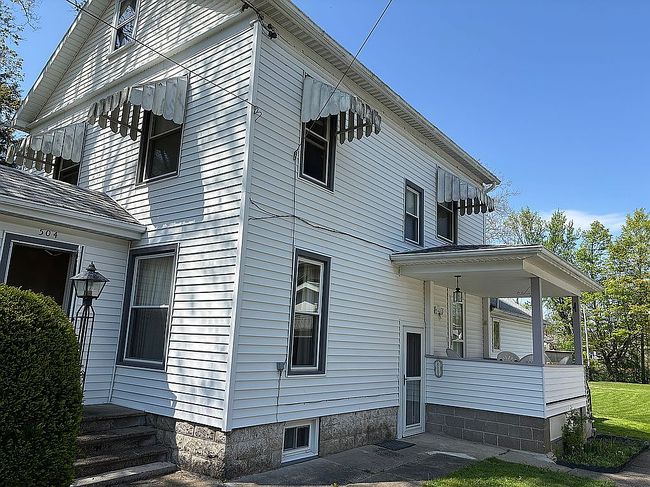 Photo of 504 Thomas St, Conneautville, PA