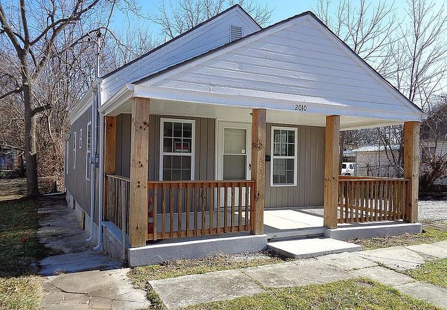 Photo of 2010 N Park Ave, Springfield, MO