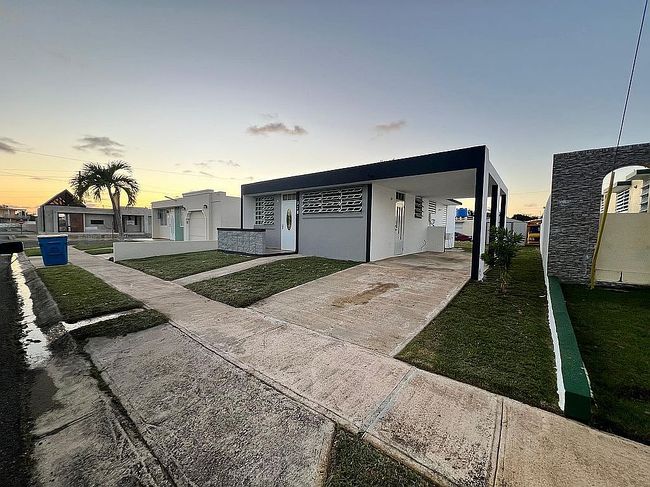 Photo of 372 Calle Alarcon Paseos Reales, Aguadilla, PR
