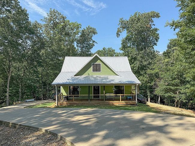 Photo of 717 Newell Rd, Red Bay, AL