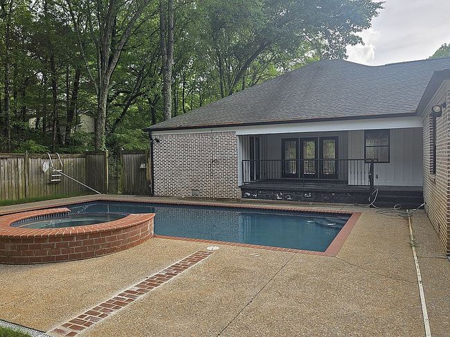 Image of 812 Park Dr