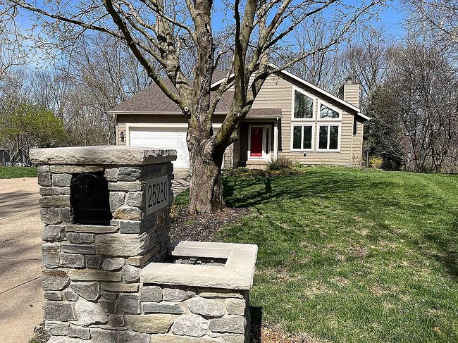 Preview of property located at 25280 Valley Dr