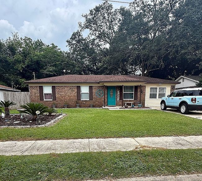 7013 Balboa Dr, Pensacola, FL