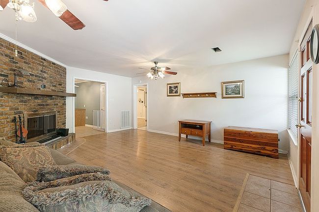 Image of 910 Myrtle St