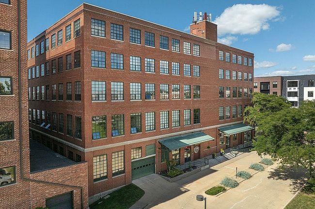 905 3rd St Se Apt 214, Cedar Rapids, IA