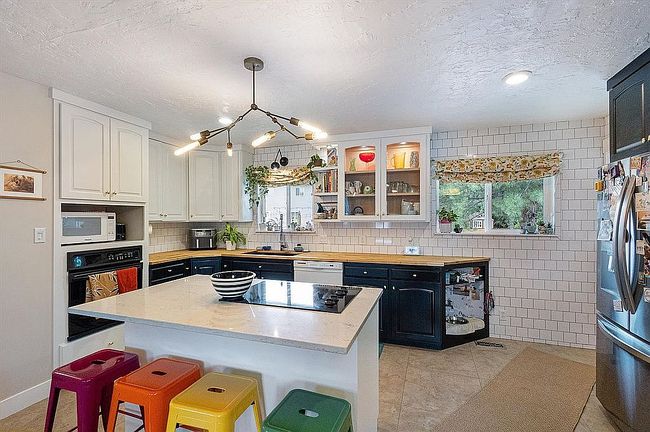 Photo of 864 E 400 N, Orem, UT