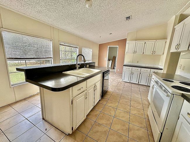 Image of 9249 Peony St