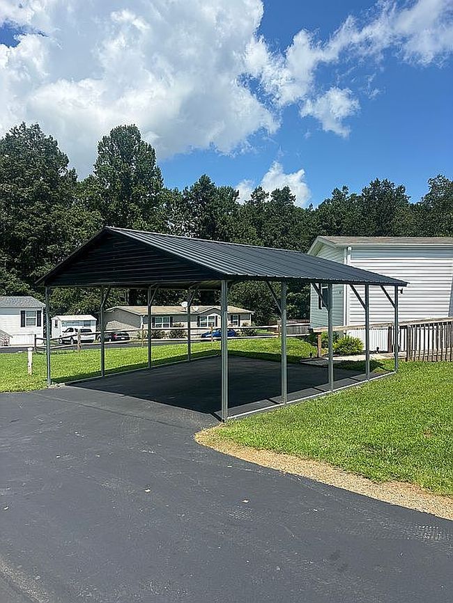 Photo of 141 Crimson Rose Way, Arden, NC