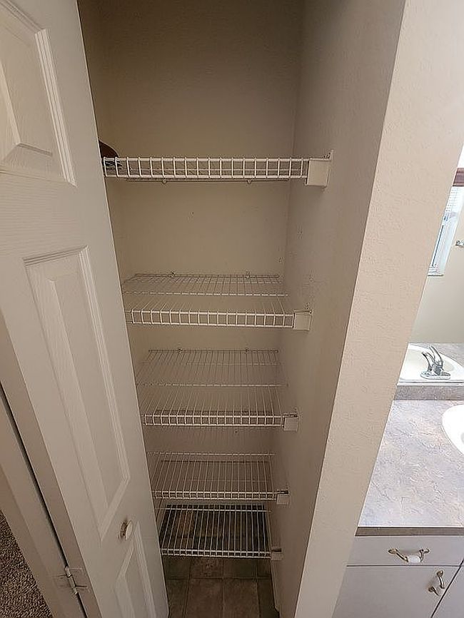 Additional photo 1 of property located at 621 S Lukie Ave